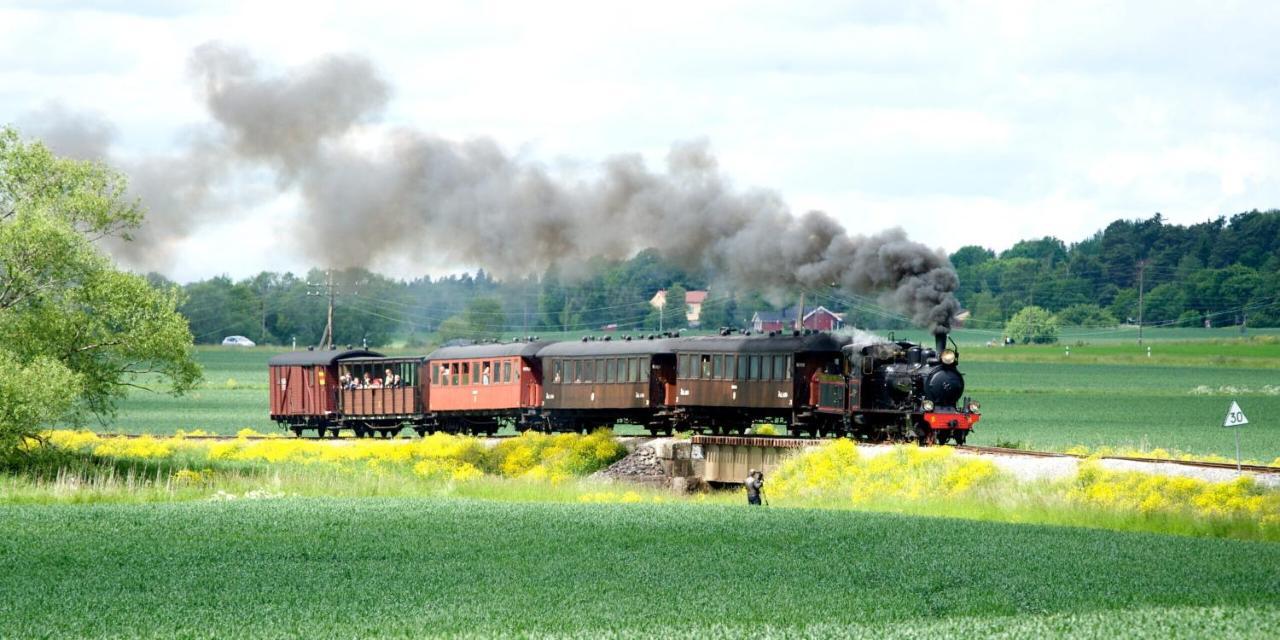 Fint Boende I Vackra Marielund Uppsala Exterior foto